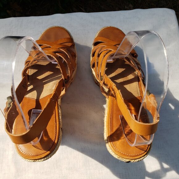 MICHAEL KORS | Tan Leather Slingback Wedge Heels - Picture 4 of 13